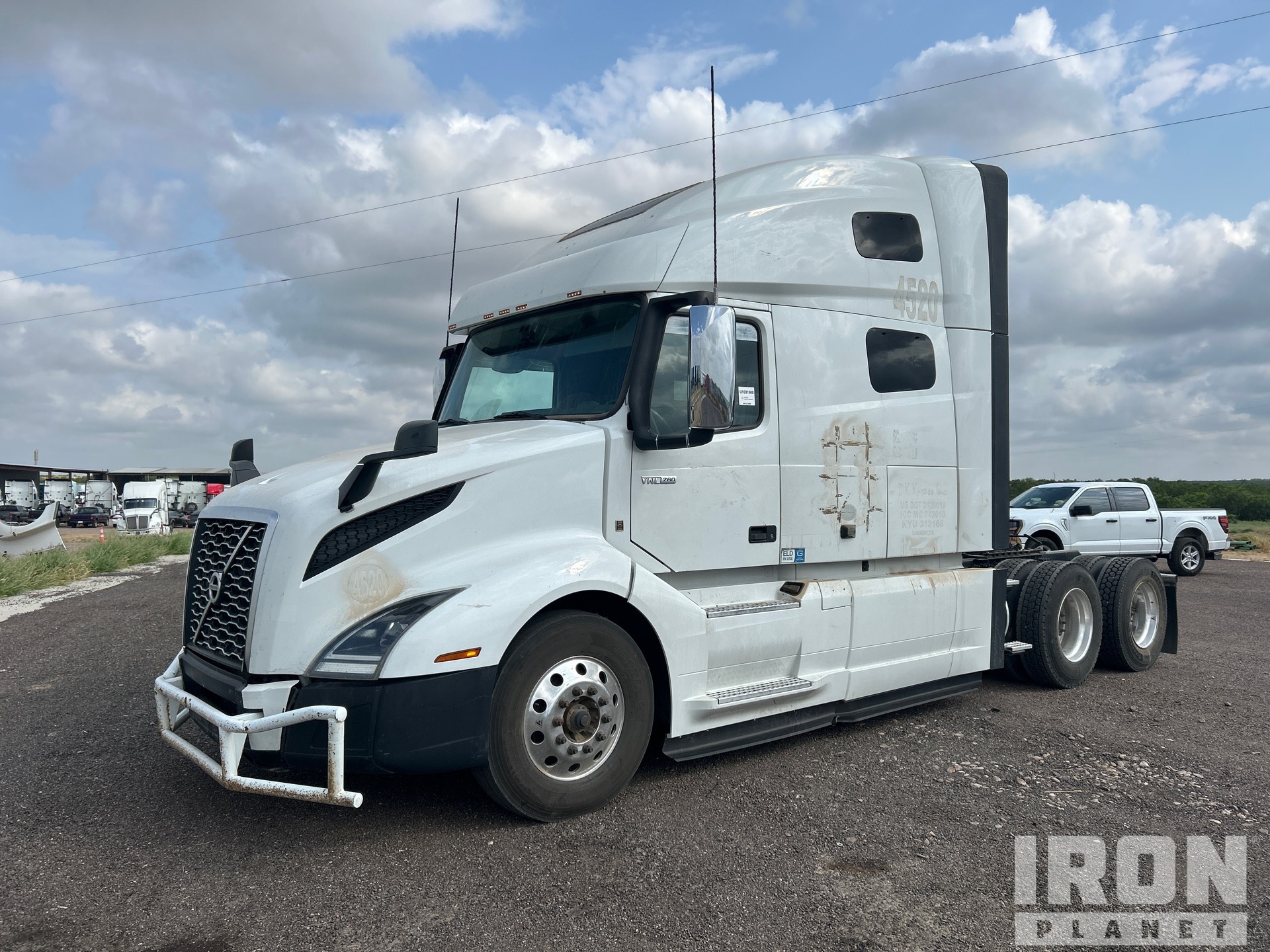 2022 Volvo VNL 6x4 T/A Sleeper Truck Tractor