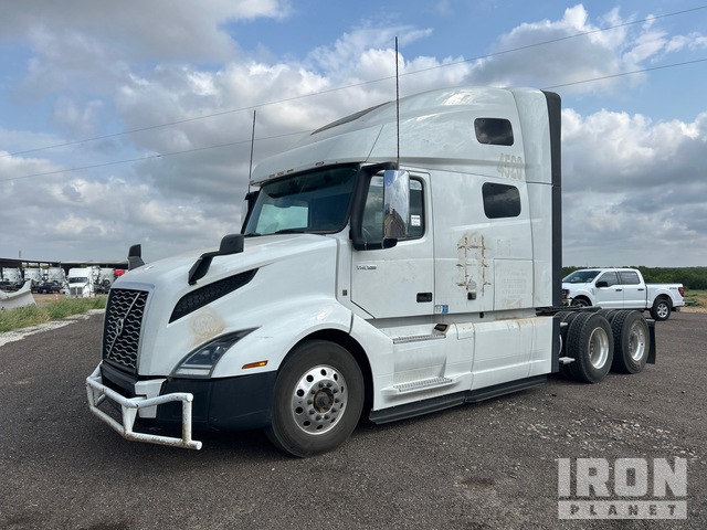 2022 Volvo VNL 6x4 T/A Sleeper Truck Tractor