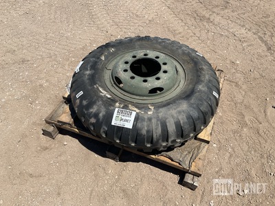 Titan 11.00-20 Tire w/Wheel