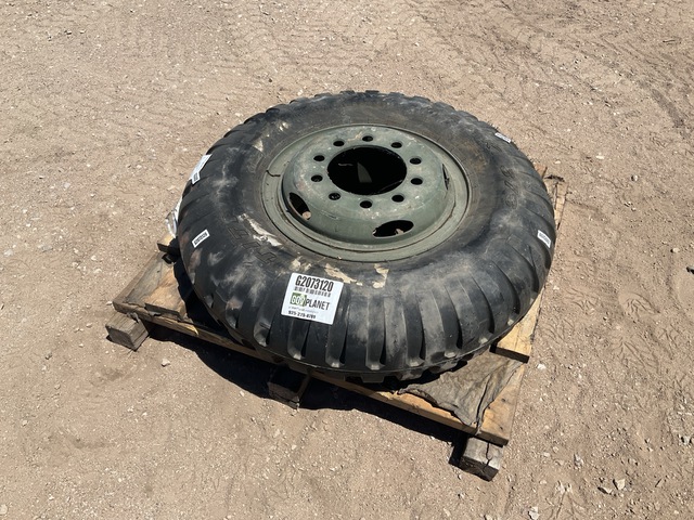 Titan 11.00-20 Tire w/Wheel
