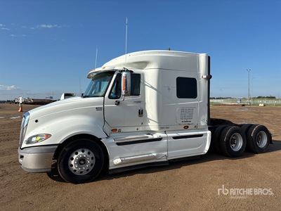 2013 International ProStar+ 122 Eagle 6x4 Tracteur routier couchette