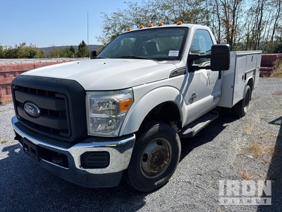 2015 Ford F-350 XL 4x4 Utility Truck (Inoperable)
