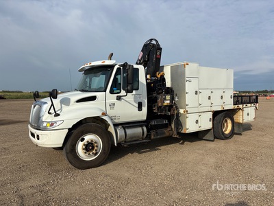 Hiab 122B-2CL 3800 kg Knuckle Boom on 2006 International 4300 4x2 شاحنة رافعة