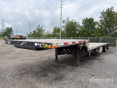 2006 Transcraft 53 ft T/A Spread Axle Step Deck Trailer