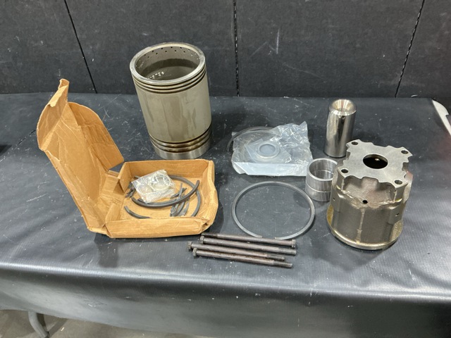 (9) Coltec 16606481 Internal Combustion Engine Piston Assemblies