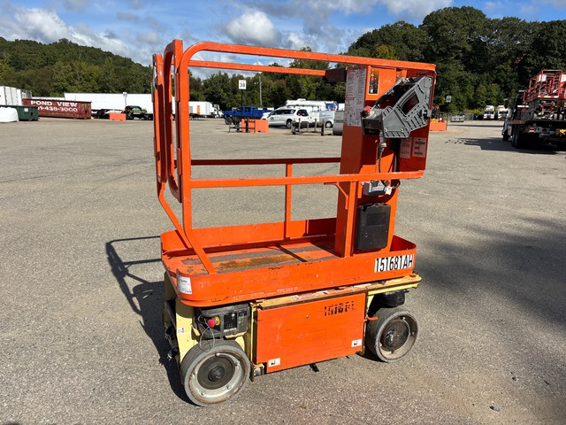 2015 JLG 1230ES Vertical Mast Lift