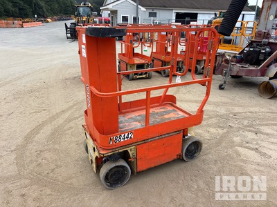 2014 JLG 1230ES Vertikaler Mastlift
