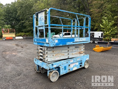 2015 Genie GS-3246 Electric Scissor Lift