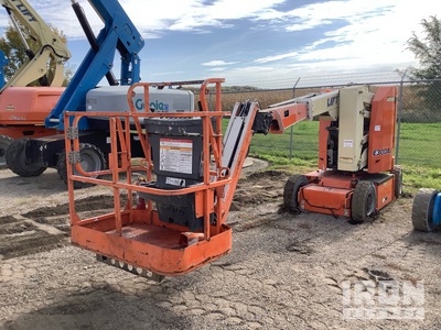 2015 JLG E300AJP 2WD Electric ブームリフト