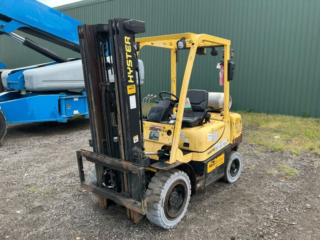 2020 Hyster H60XT 4600 lb Pneumatic Tire Forklift