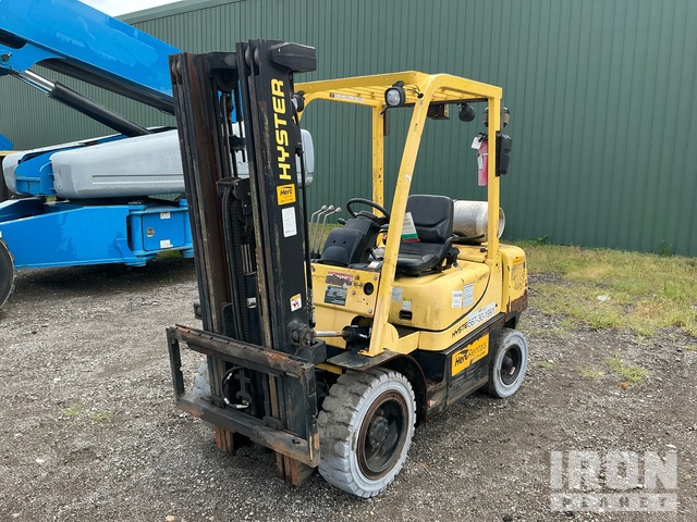 2020 Hyster H60XT 4600 lb Pneumatic Tire Forklift