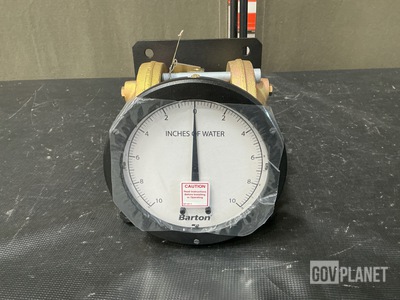 (13) Cameron Technologies 02PCX100X10G2BXXXX01 Differential Pressure Units