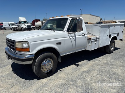 1997 Ford F-450 4x2 Utility Truck