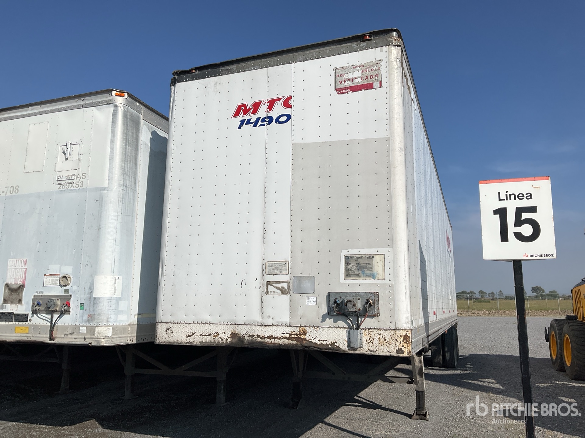 2017 CARROCERIAS ATRO 40 ft x 102 in T/A Caja Seca / Van Trailer