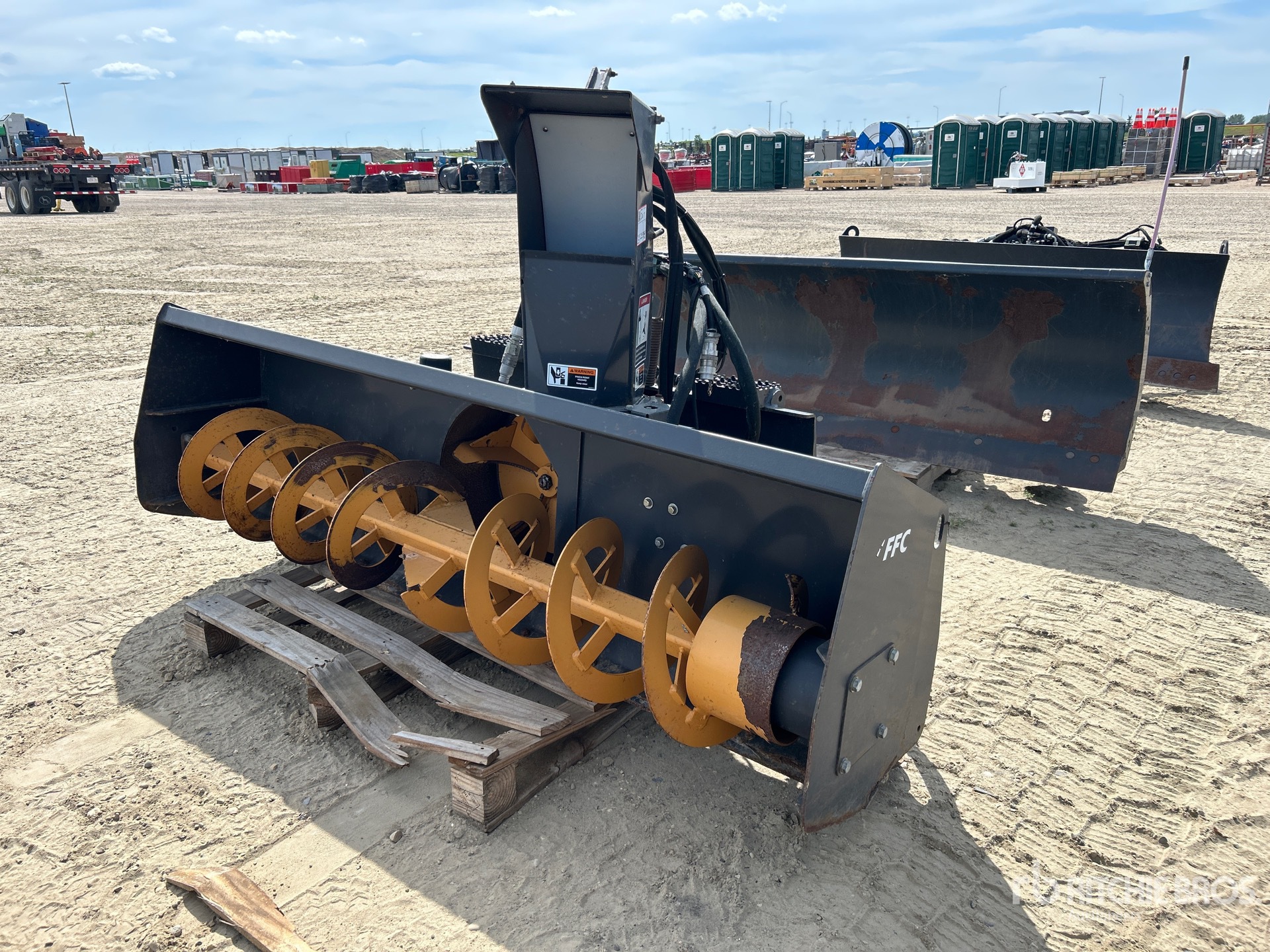 FFC 11084E-0022 72 in Skid Steer Snowblower