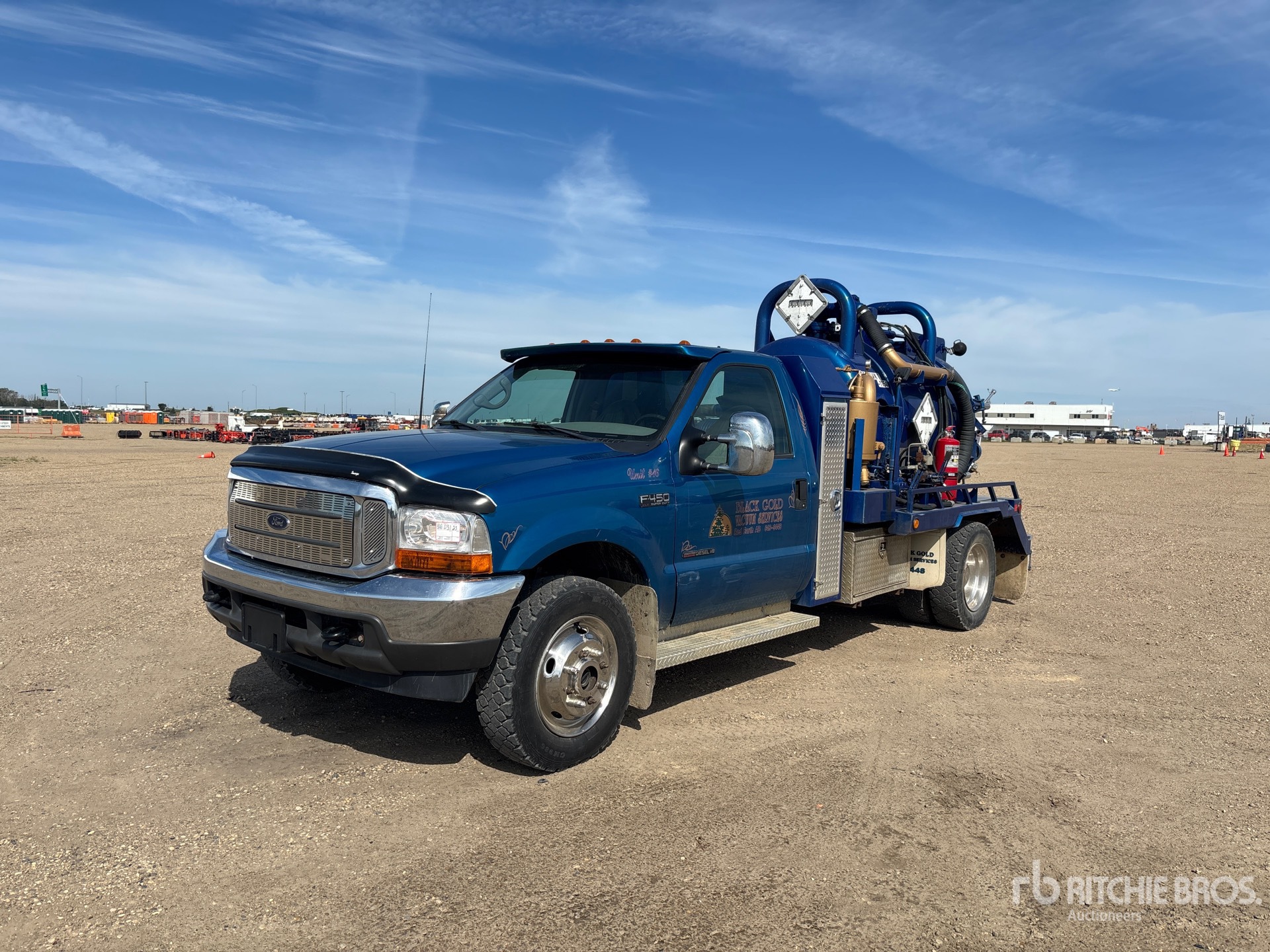 2004 Steel Head on 2000 Ford F-450 XLT 4x4 Vacuum Tanker Truck