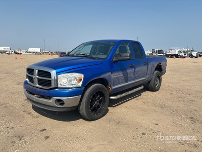 2007 Dodge Ram 1500 ST 4x4 Crew Cab Ute
