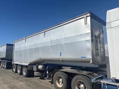 2022 Moore 9.8 m Tri/A Step Deck Przyczepa wywrotka