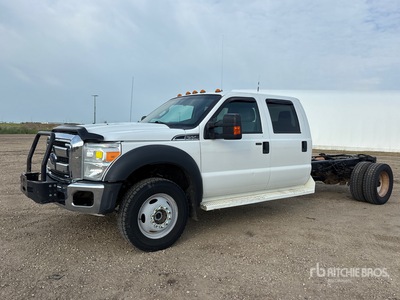 2016 Ford F-550 XLT 4x4 Crew Cab الكابينة والهيكل