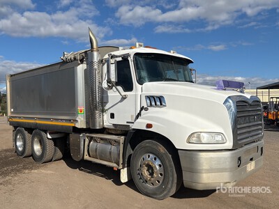 2016 Mack CMMR Granite 6x4 T/A Dump Truck