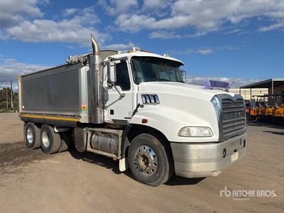 2016 Mack CMMR Granite 6x4 T/A Dump Truck