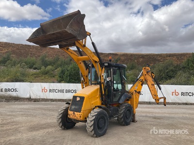 2014 JCB 2CX STREETMASTER 4WD Allzwecktraktor