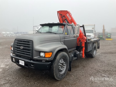 Fassi F4 Knuckle Boom on 1999 Ford F800 4x2 ブームトレーラー