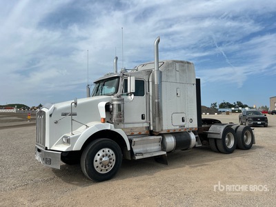 2014 Kenworth T800 6x4 تراكتور شاحنة كابينة النوم (ثنائية المحور)