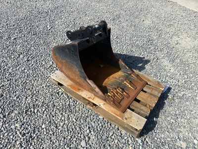 2023 UTL 600 mm Q/C Digging Benna
