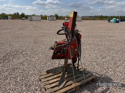 2014 Rabaud 70339C Enfonce Pieux Fence Post Driver
