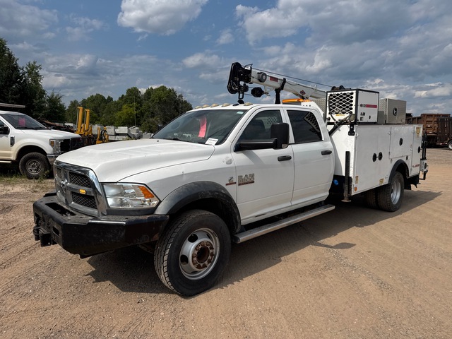 2015 Ram 3500 SLT 4x4 Crew Cab Service Truck 2015 Ram 3500 SLT 4x4 Crew Cab Service Truck