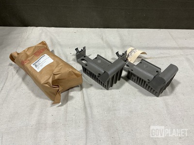 (110) Rockwell Collins 986-0645-001 Electrical Mounting Bases
