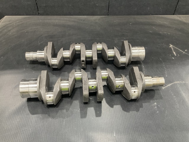 (2) Cummins Power Generation 186-6047 Crankshafts