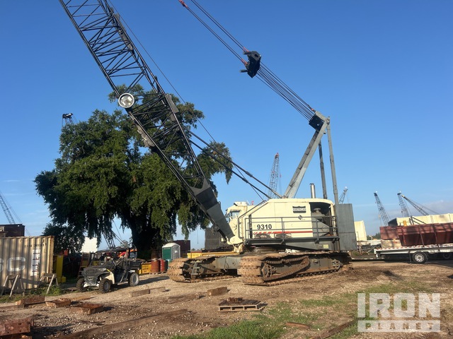 American 9310 225 ton Lattice-Boom Crawler Crane