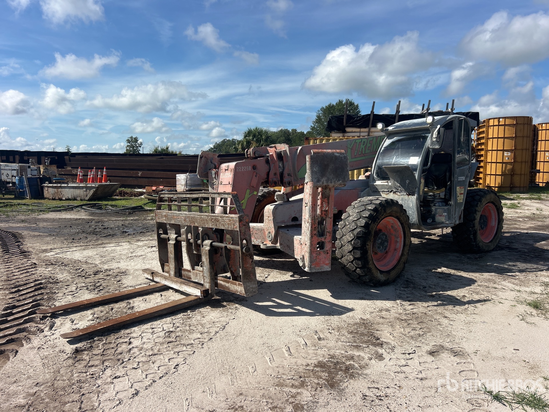 2013 Xtreme XR1245 Telehandler