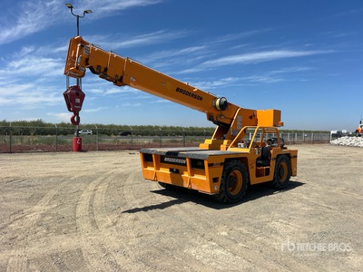 2019 Broderson IC200 30000 lb Grúa de plataforma