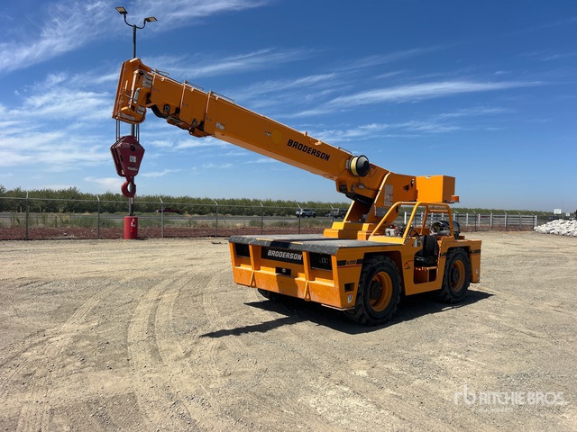 2019 Broderson IC-200-3J 30000 lb Carry Deck Crane