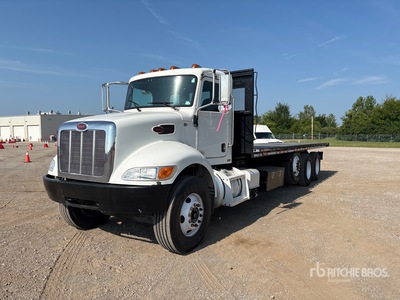 2016 Peterbilt 348 8x4 Camion à ridelles