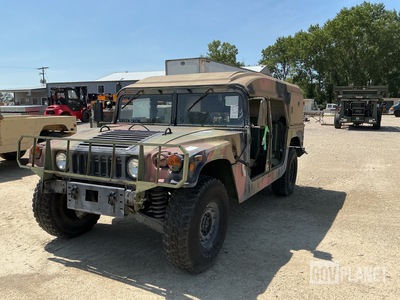 2000 AM General M1097A2 HMMWV 4 Door Hard Top w/Helmet Top