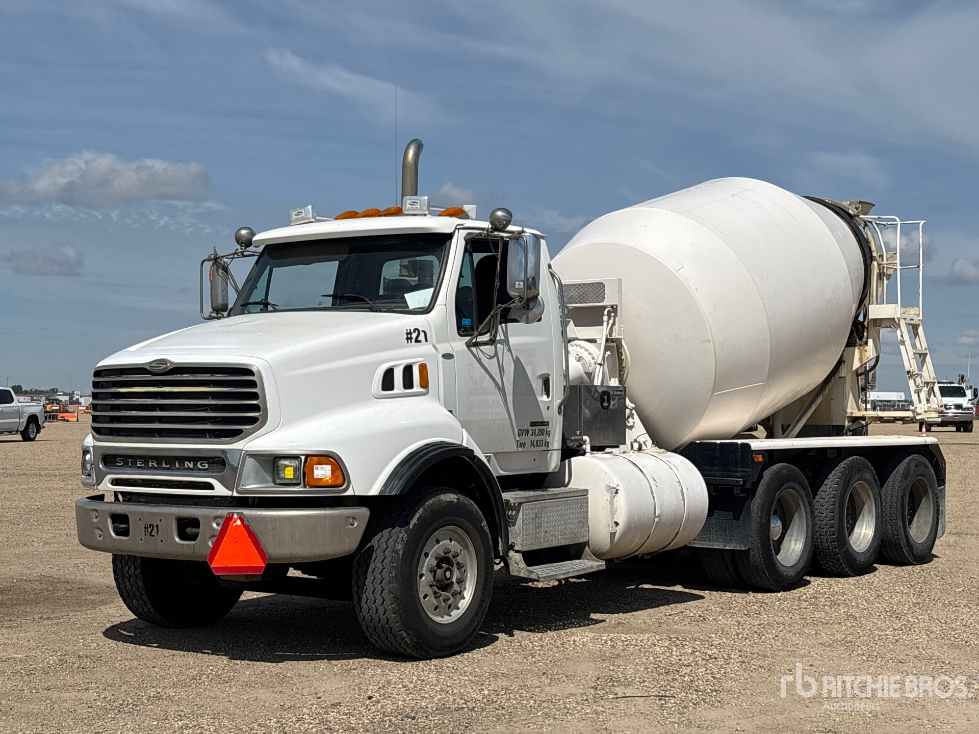 2007 Sterling L9500 8x6 Mixer Truck