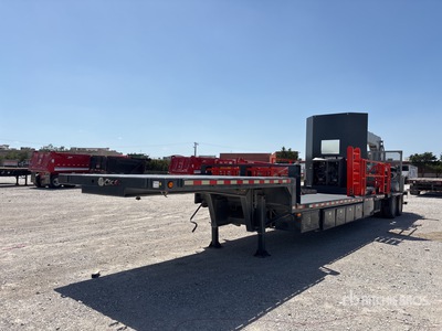 2006 Road Boss Trailer Mfg. 48 ft T/A Step Deck Crane Mounted Trailer