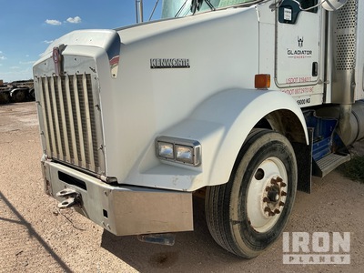 2006 Kenworth T800 6x4 Ciągnik siodłowy T/A z kabiną sypialną (Inoperable)