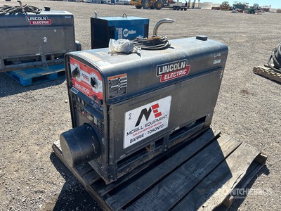 Lincoln Electric SAE-300 20 A Skid-Mounted Engine Driven Welder