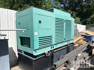 Cummins 300DFCB-3184 375 kVA Skid-Mounted Generator Set