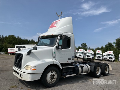 2016 Volvo VNM 6x4 T/A Day Cab Truck Tractor