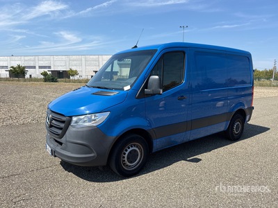 2024 Mercedes-Benz Sprinter 211 CDi Cargo Van
