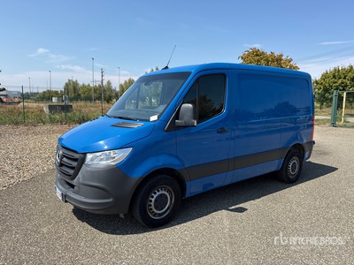 2024 Mercedes-Benz Sprinter 211 CDi Cargo Van