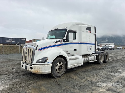 2019 Kenworth T680 6x4 Cabeza Tractora Cabina Dormitorio