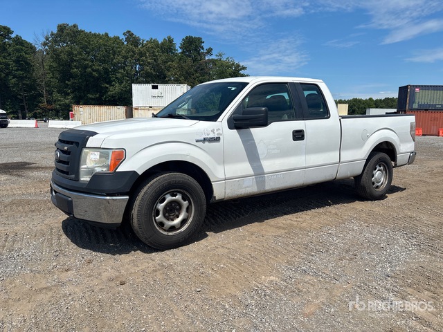 2014 Ford F-150 XL 4x2 Extended Cab Pickup