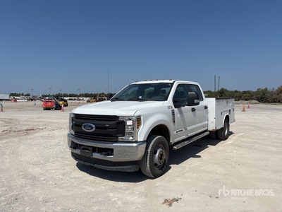 2019 Ford F-350 4x4 Crew Cab Ciężarówka użytkowa